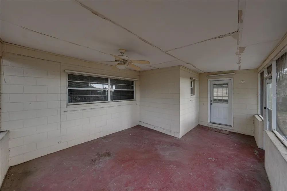 2011 9th St NE, Winter Haven, FL 33881