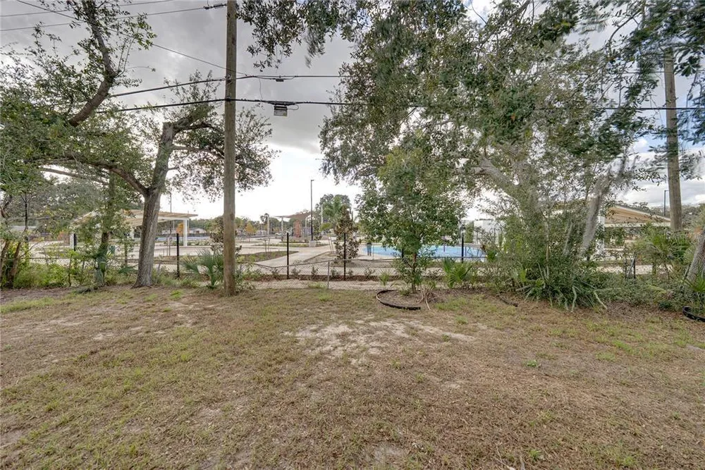 2011 9th St NE, Winter Haven, FL 33881