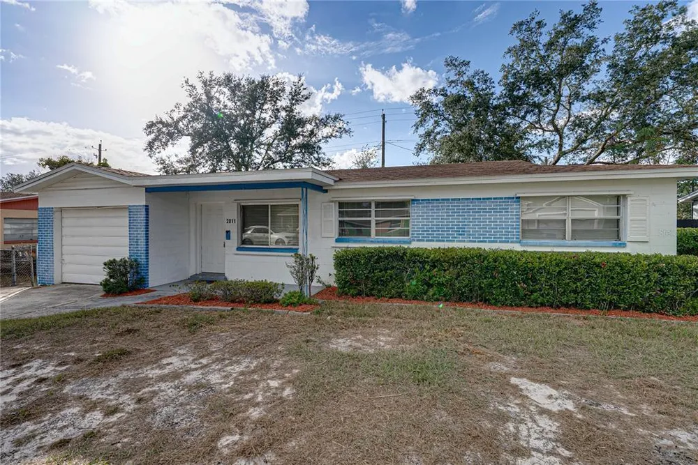 2011 9th St NE, Winter Haven, FL 33881