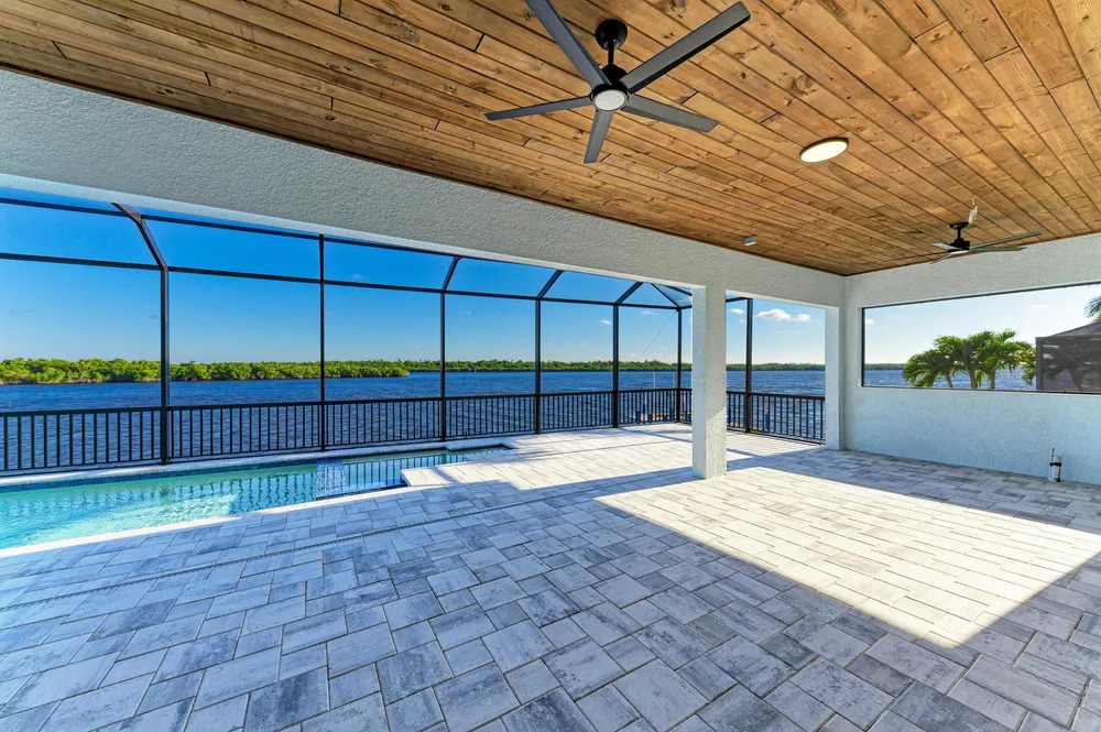 3564 Peace River Dr, Punta Gorda, FL 33983