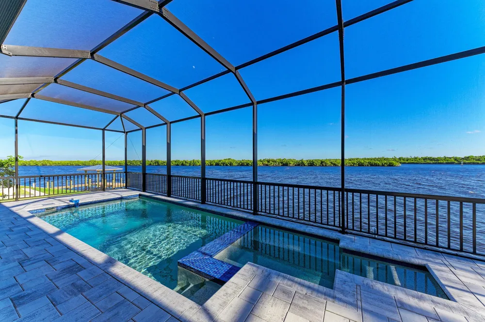 3564 Peace River Dr, Punta Gorda, FL 33983
