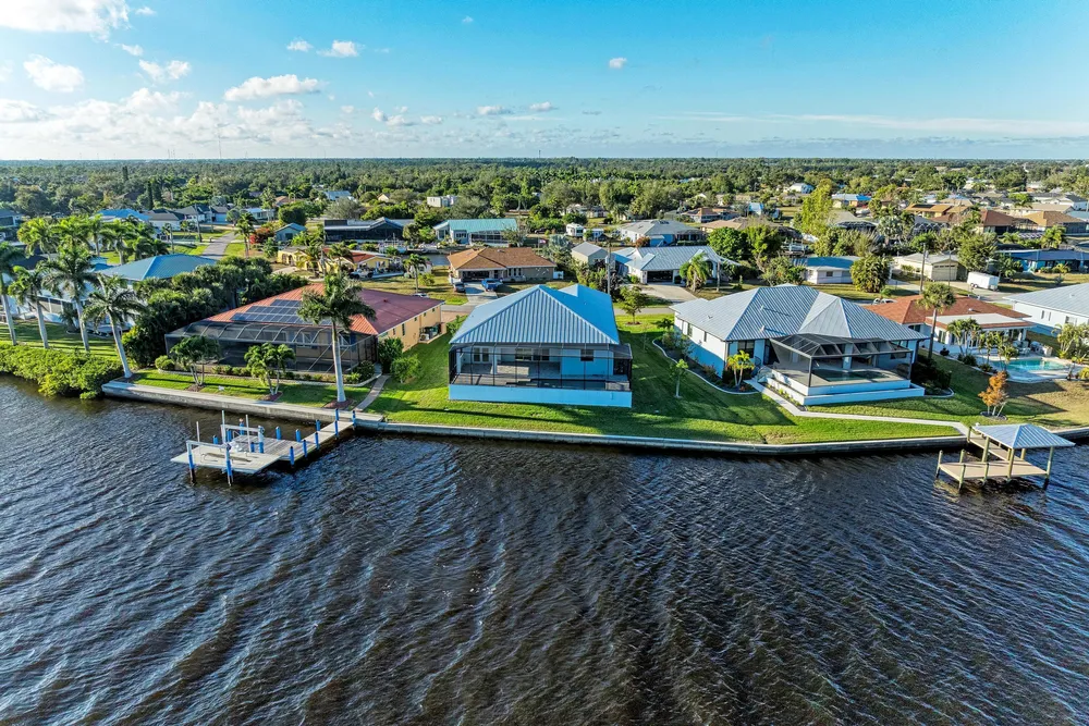 3564 Peace River Dr, Punta Gorda, FL 33983
