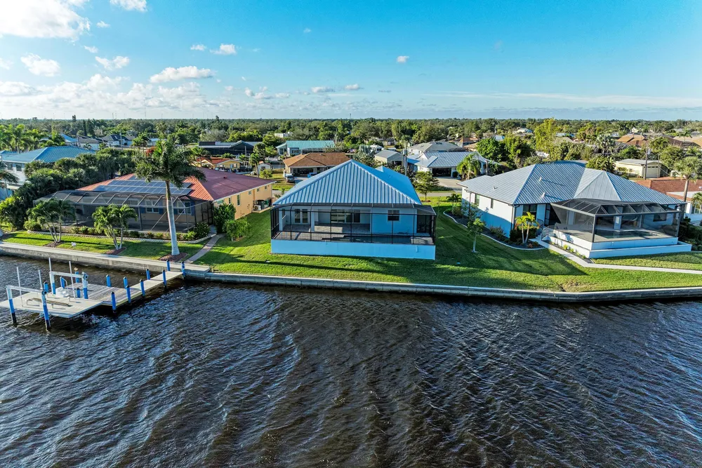 3564 Peace River Dr, Punta Gorda, FL 33983