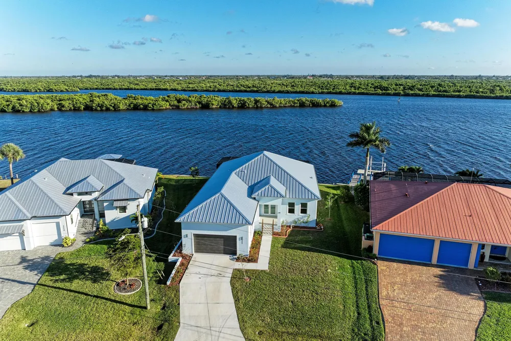 3564 Peace River Dr, Punta Gorda, FL 33983