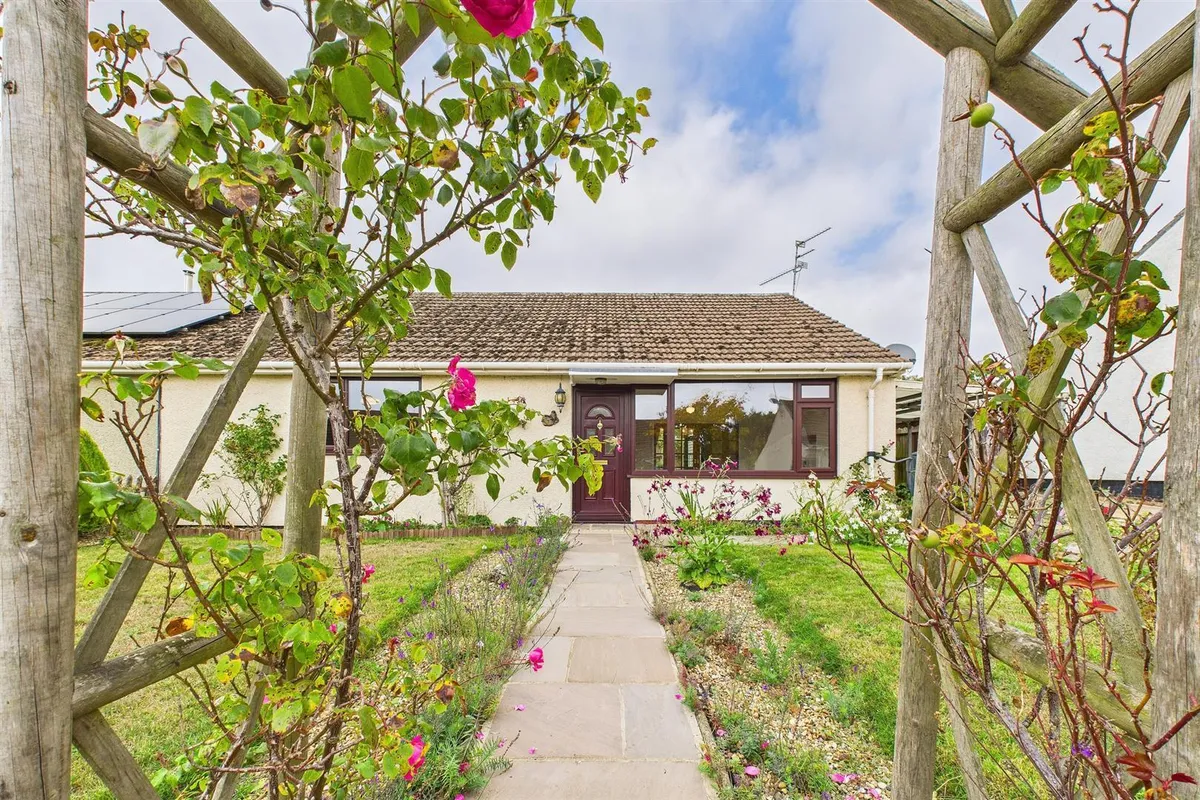 Appledore Lane, Wicken Green Village, Fakenham