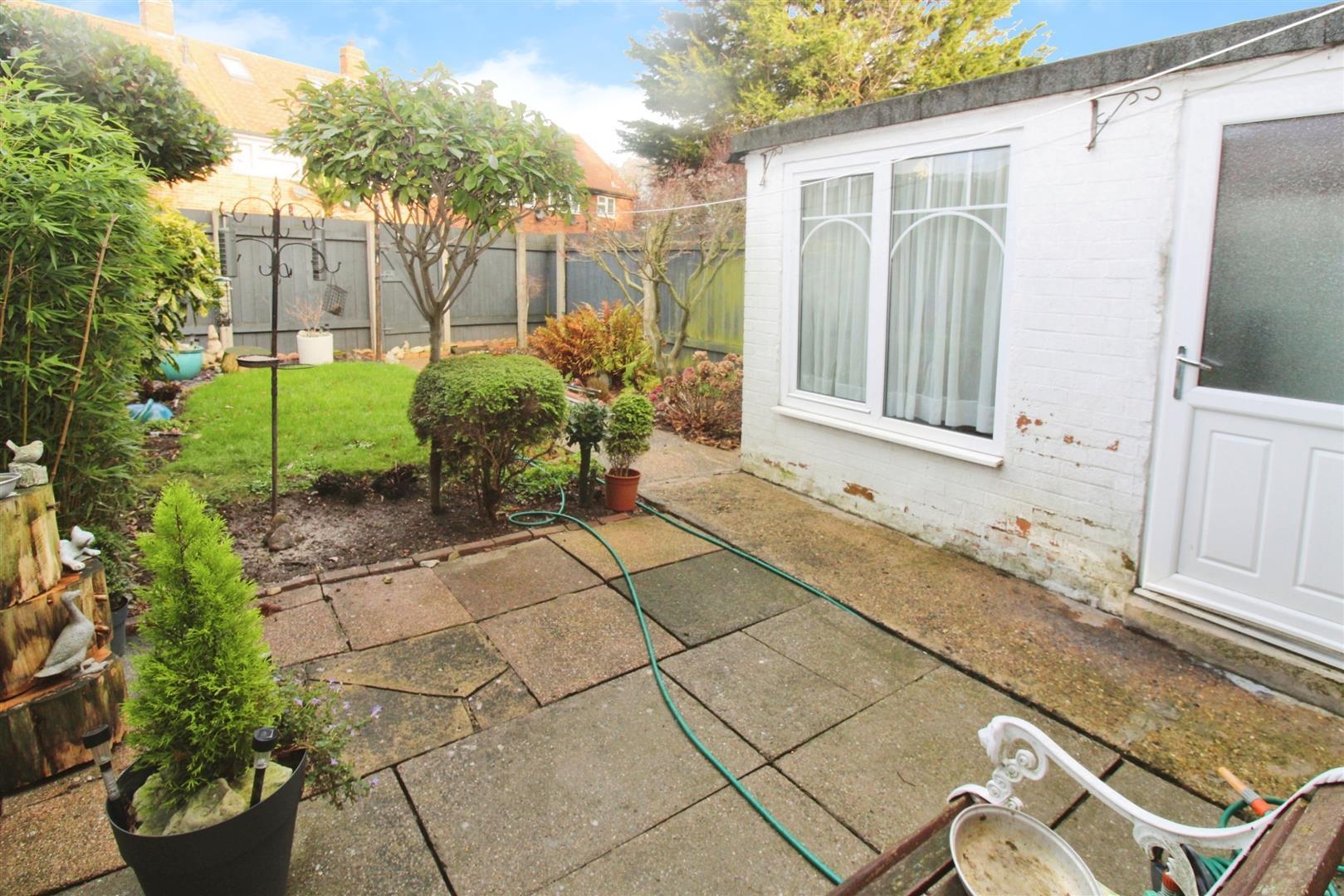 Tuxford Grove, Hull Image 17