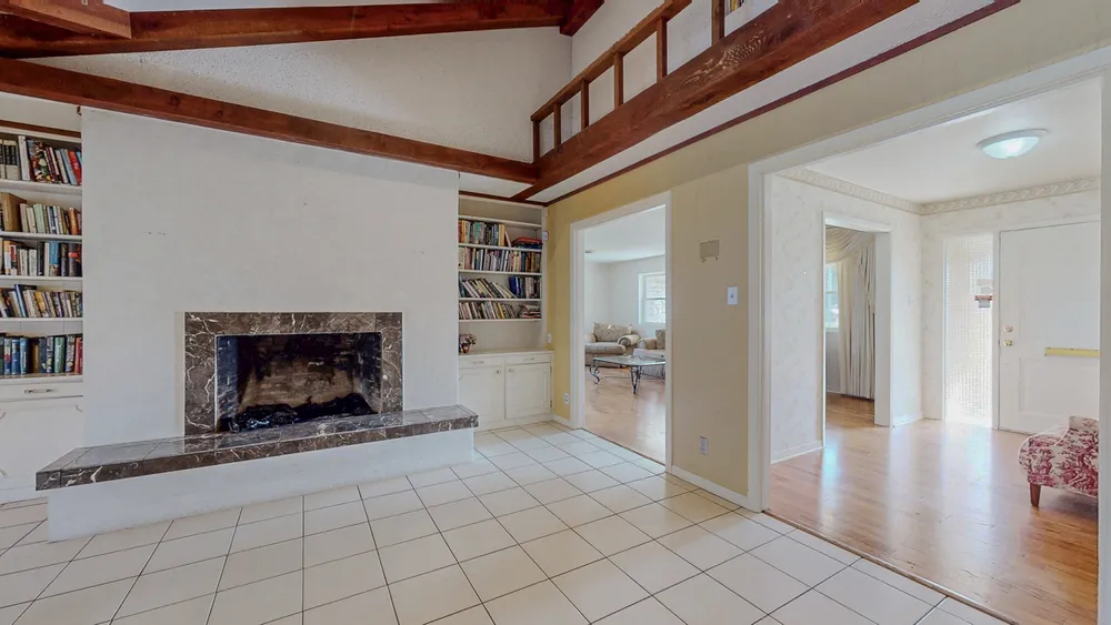 5710 Pickwick Ln, Beaumont, TX 77706