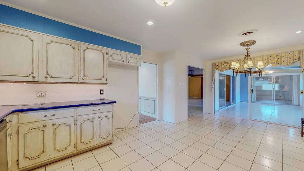 5710 Pickwick Ln, Beaumont, TX 77706