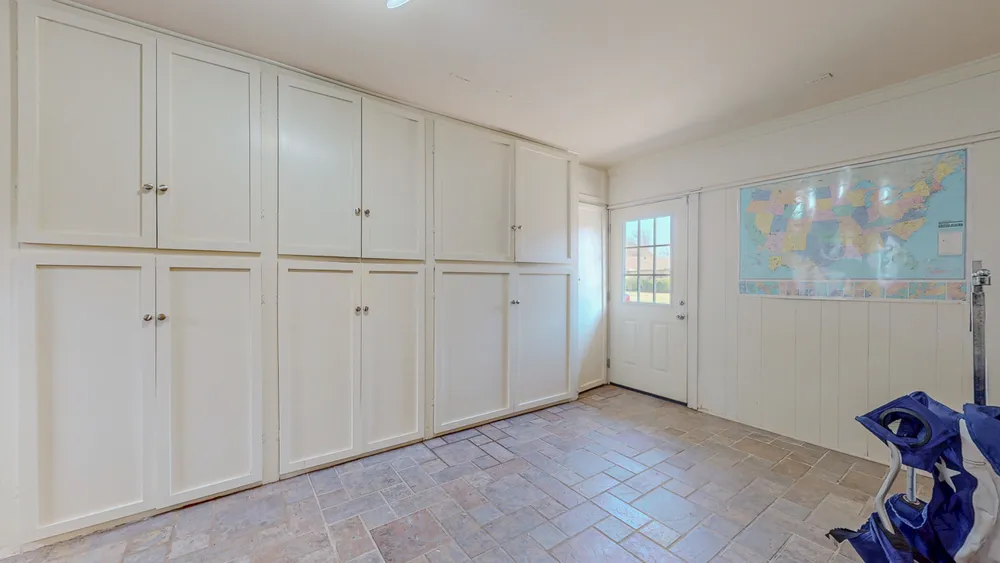 5710 Pickwick Ln, Beaumont, TX 77706