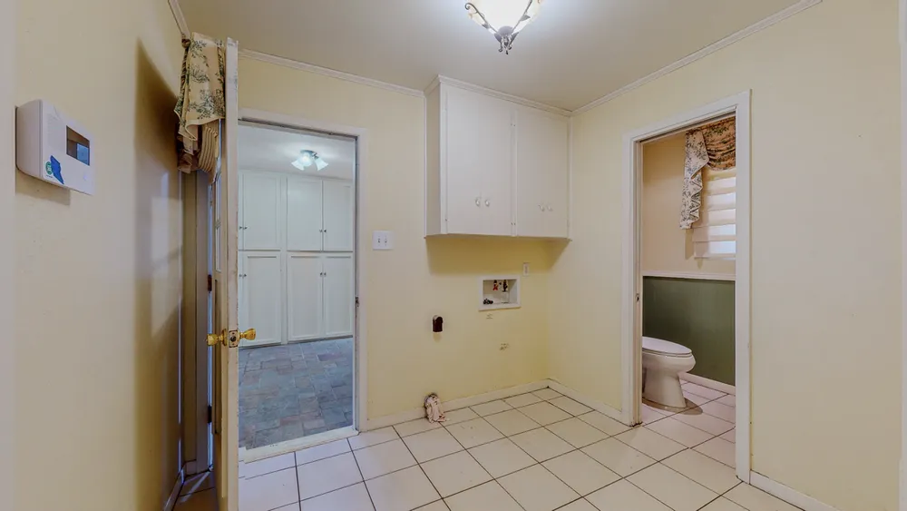 5710 Pickwick Ln, Beaumont, TX 77706