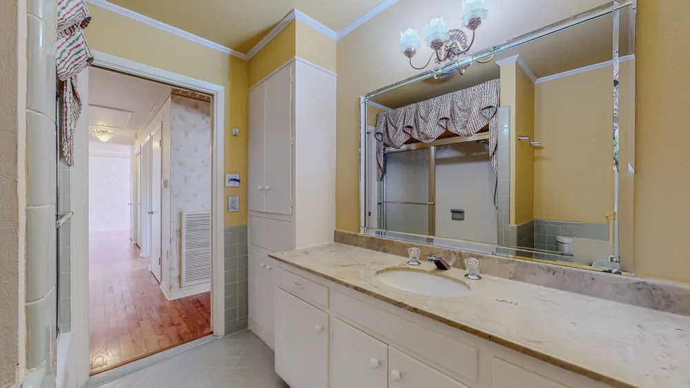 5710 Pickwick Ln, Beaumont, TX 77706