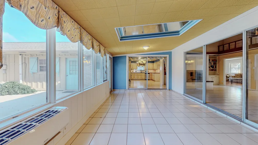 5710 Pickwick Ln, Beaumont, TX 77706