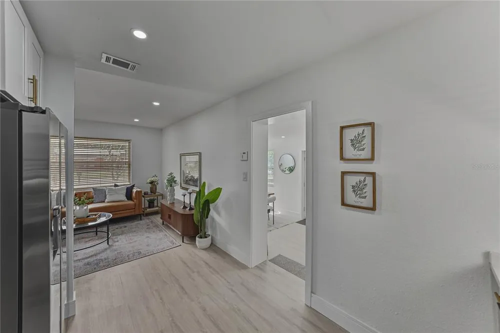 4105 W Bay Villa Ave, Tampa, FL 33611