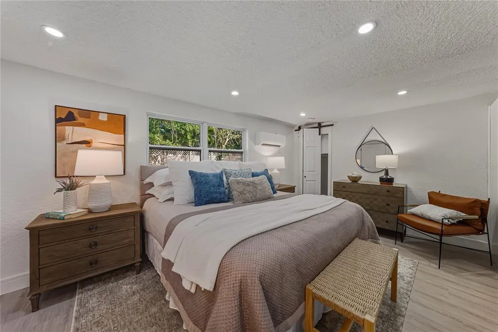4105 W Bay Villa Ave, Tampa, FL 33611