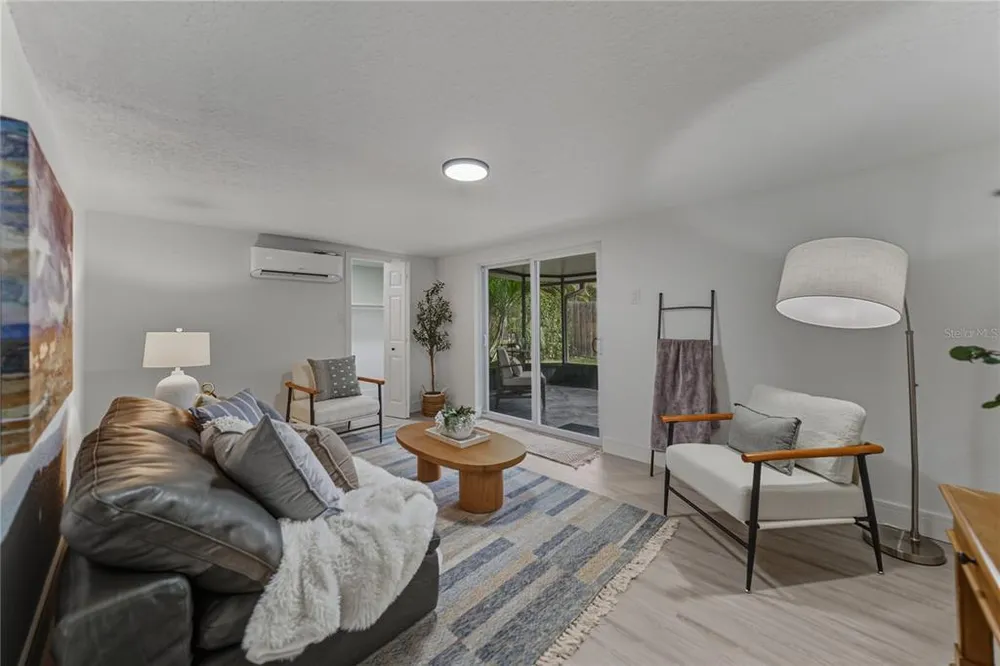 4105 W Bay Villa Ave, Tampa, FL 33611