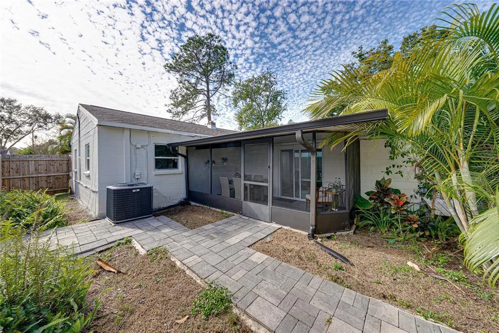 4105 W Bay Villa Ave, Tampa, FL 33611