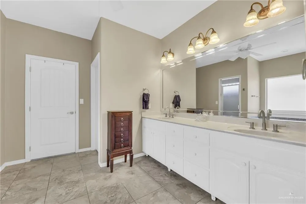 2504 Wernecke Ave, Mission, TX 78574