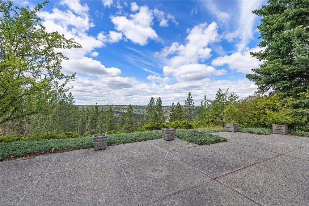 5430 S Quail Ridge Cir, Spokane, WA 99223