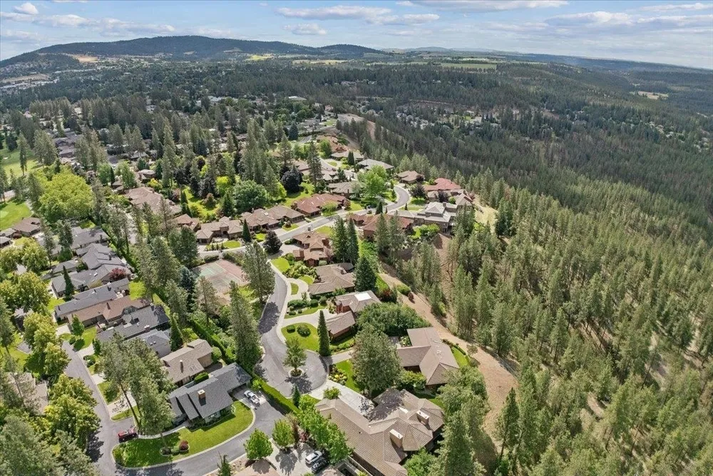 5430 S Quail Ridge Cir, Spokane, WA 99223