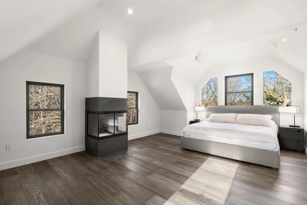 241 Perkins St, Boston, MA 02130