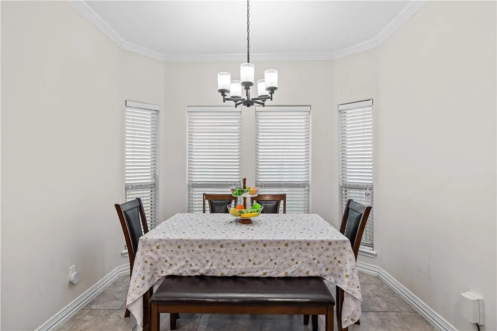 3818 Pennine Way, Corpus Christi, TX 78414