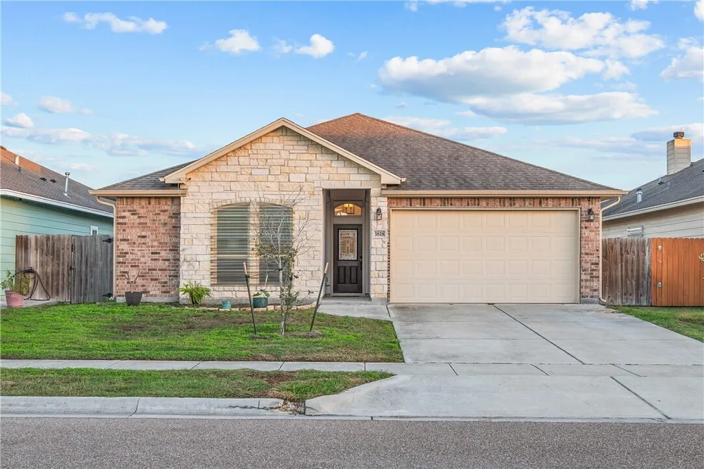 3818 Pennine Way, Corpus Christi, TX 78414