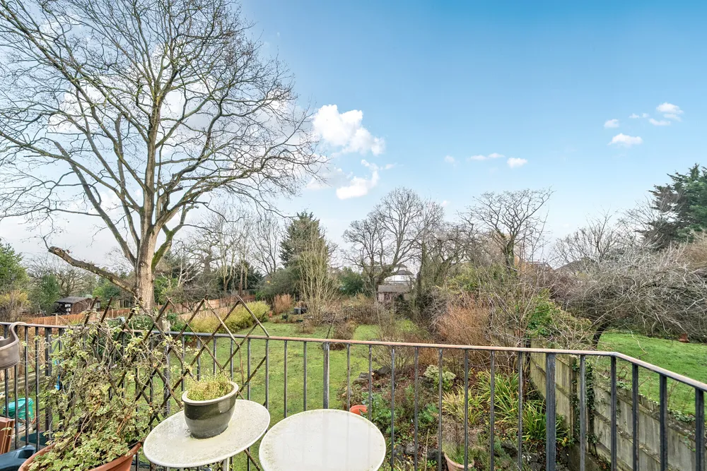 Lyonsdown Avenue, New Barnet, EN5