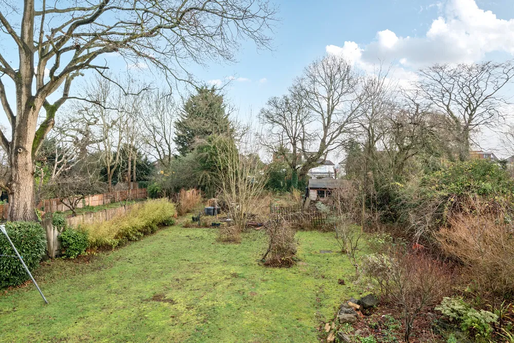Lyonsdown Avenue, New Barnet, EN5