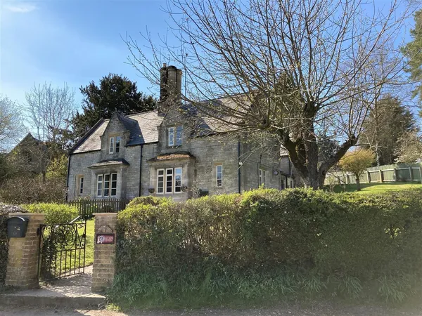 CHURCH COTTAGES, STOKE ROCHFORD, GRANTHAM