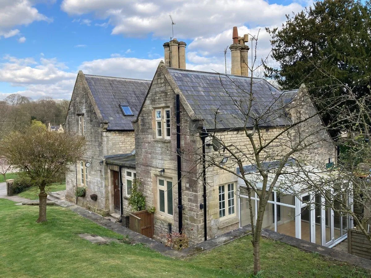 CHURCH COTTAGES, STOKE ROCHFORD, GRANTHAM