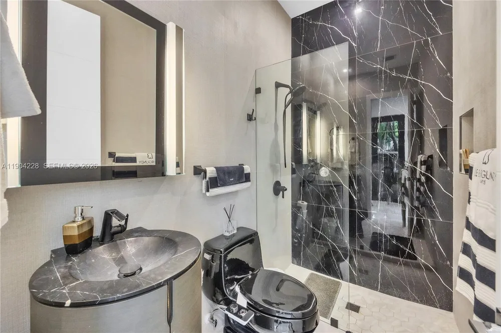 3764 Carmen Ct, Miami, FL 33133