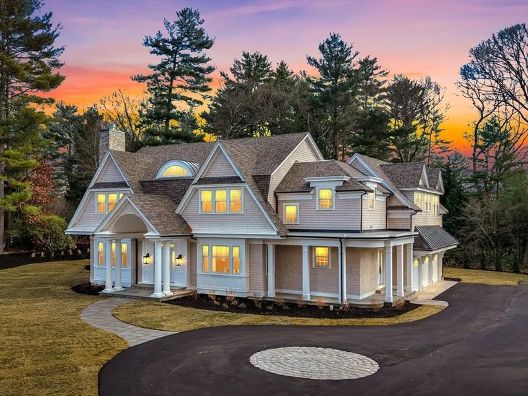 222 Grove St, Wellesley, MA 02482