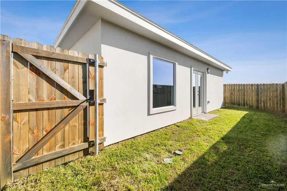 1301 N 4th Ave, Edinburg, TX 78541