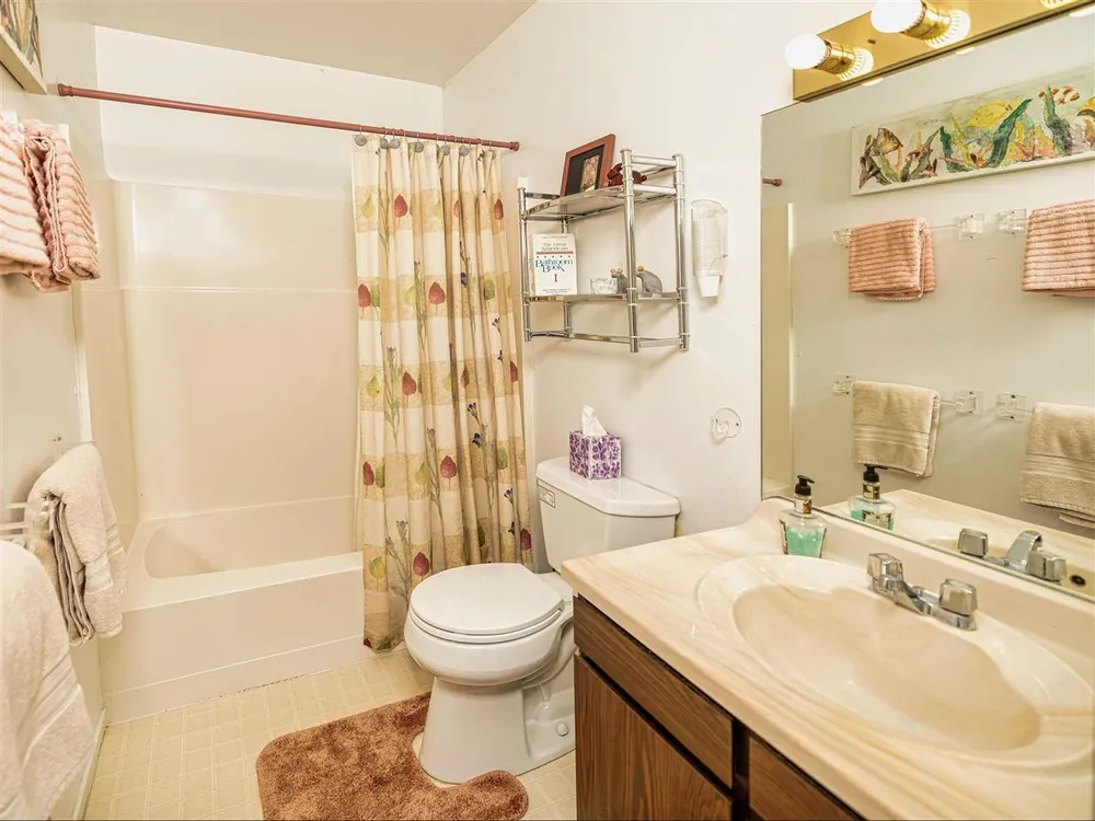 1185 Hideaway Valley Dr, Harbor Springs, MI 49740