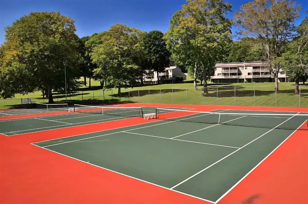 1185 Hideaway Valley Dr, Harbor Springs, MI 49740