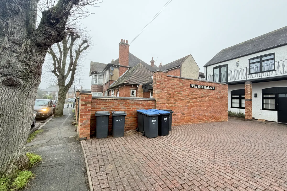 Hillmorton Road, RUGBY