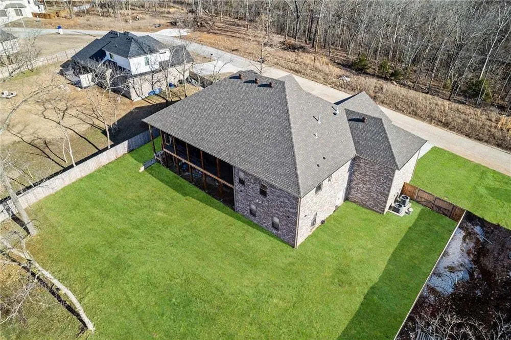 12412 Wildwood Dr, Rogers, AR 72756-3089