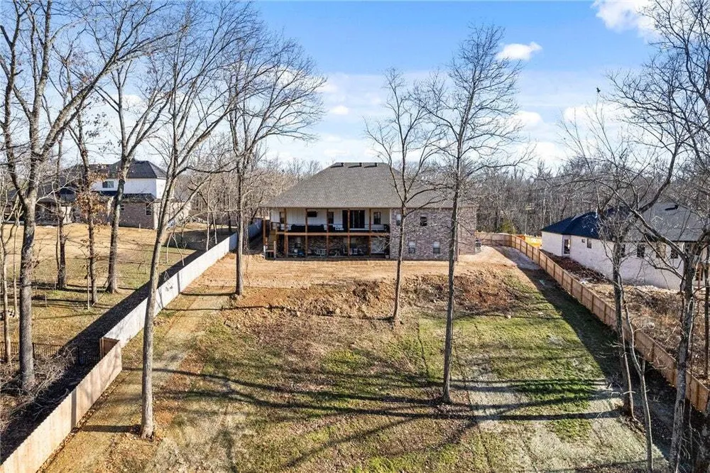 12412 Wildwood Dr, Rogers, AR 72756-3089