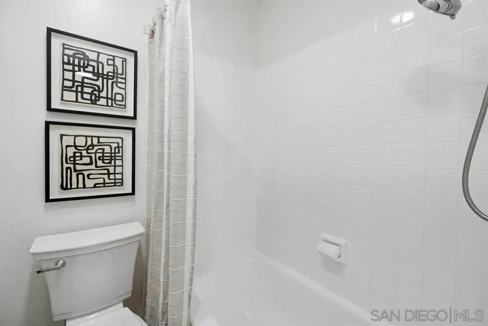 3242 Ashford St, San Diego, CA 92111