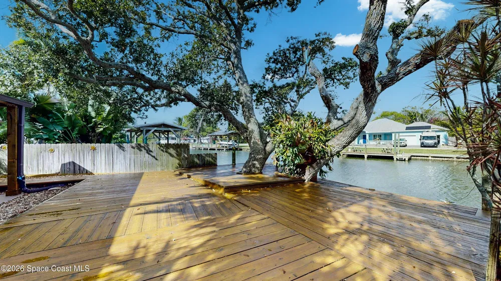 481 Indian Creek Dr, Cocoa Beach, FL 32931