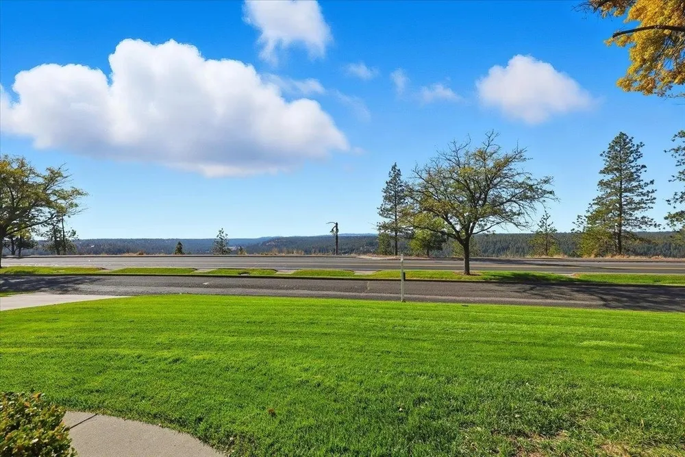 3433 S High Dr, Spokane, WA 99203