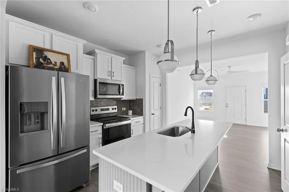 1825 Ardmore Commons Drive, Winston Salem, NC 27103-5044