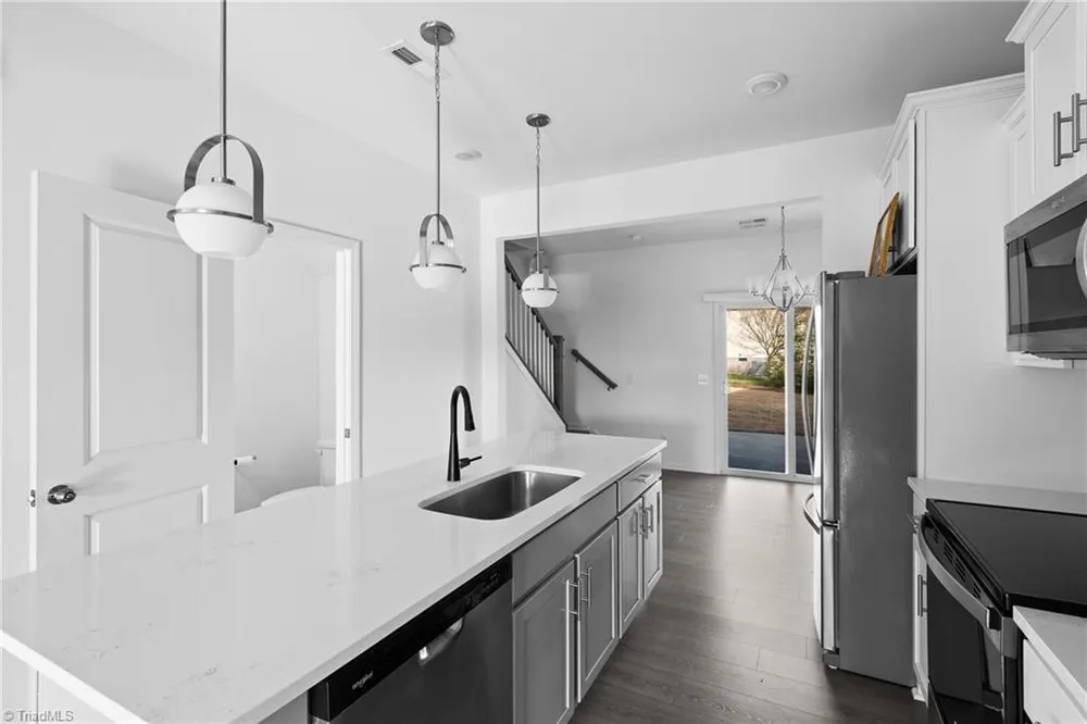 1825 Ardmore Commons Drive, Winston Salem, NC 27103-5044