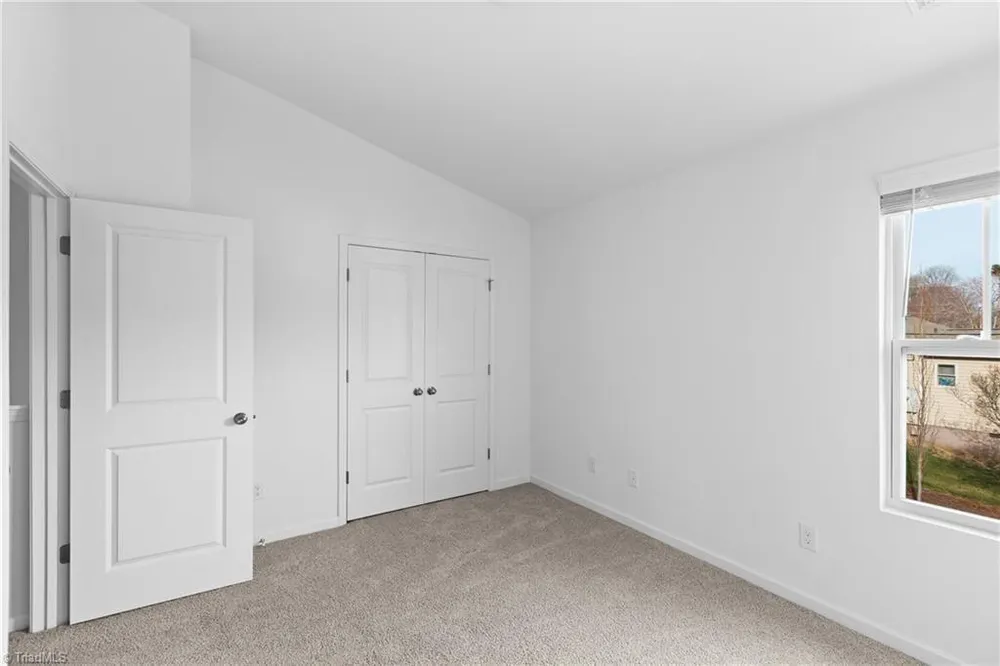1825 Ardmore Commons Drive, Winston Salem, NC 27103-5044