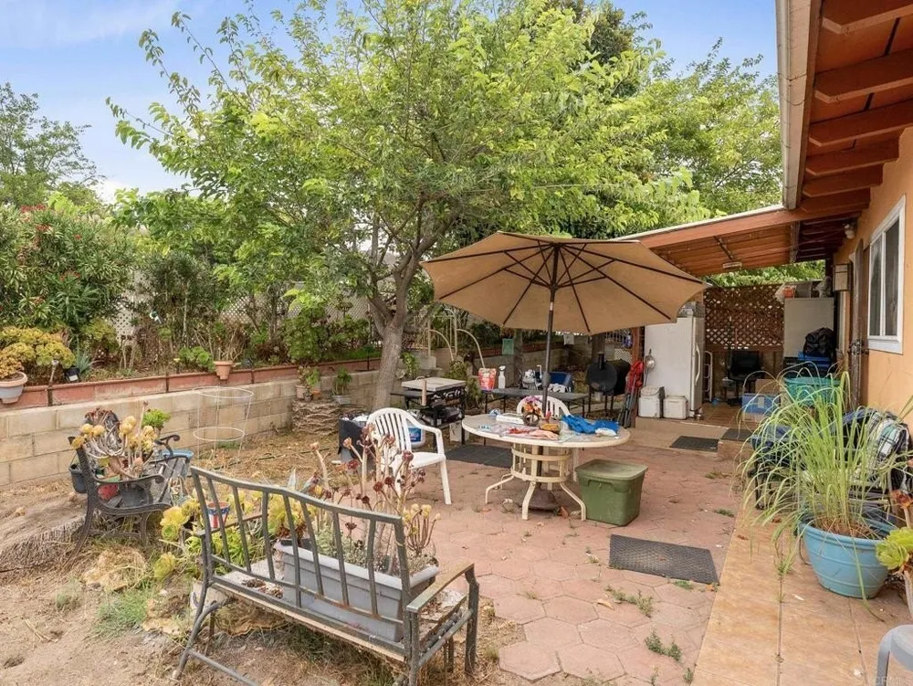 9620 Los Coches Rd, Lakeside, CA 92040
