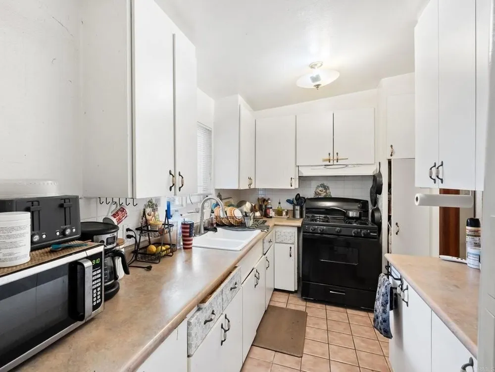 9620 Los Coches Rd, Lakeside, CA 92040