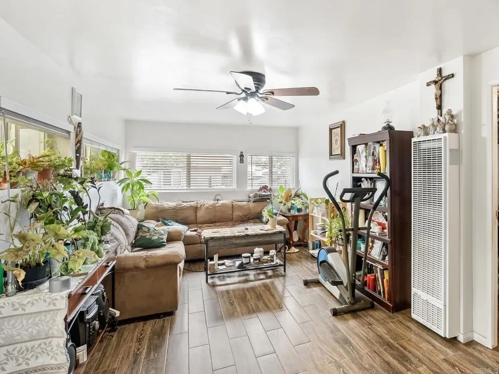 9620 Los Coches Rd, Lakeside, CA 92040