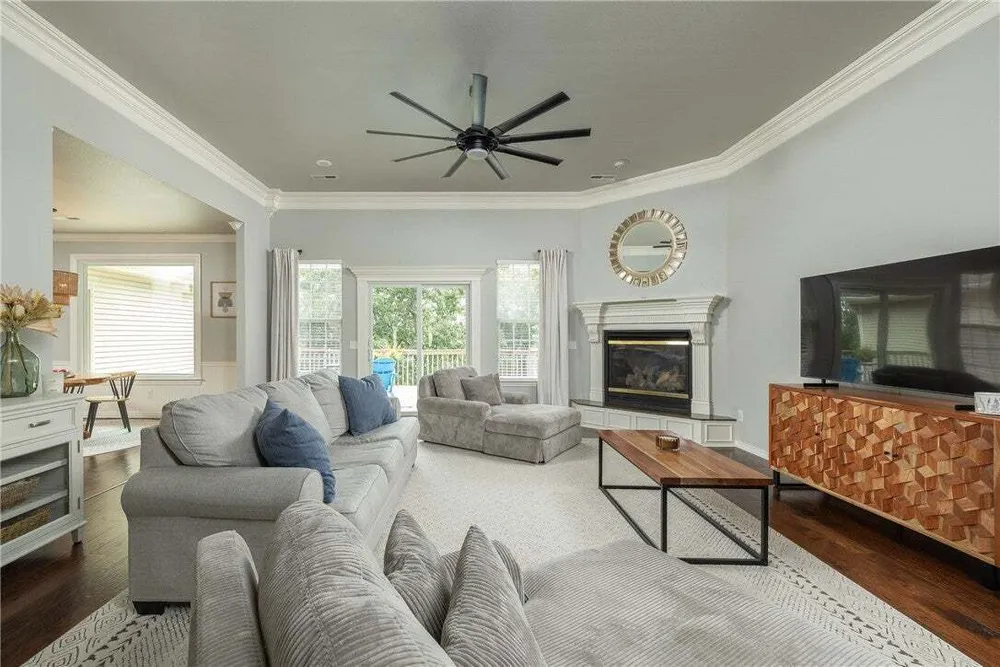 7 Stratfield Ln, Bella Vista, AR 72714