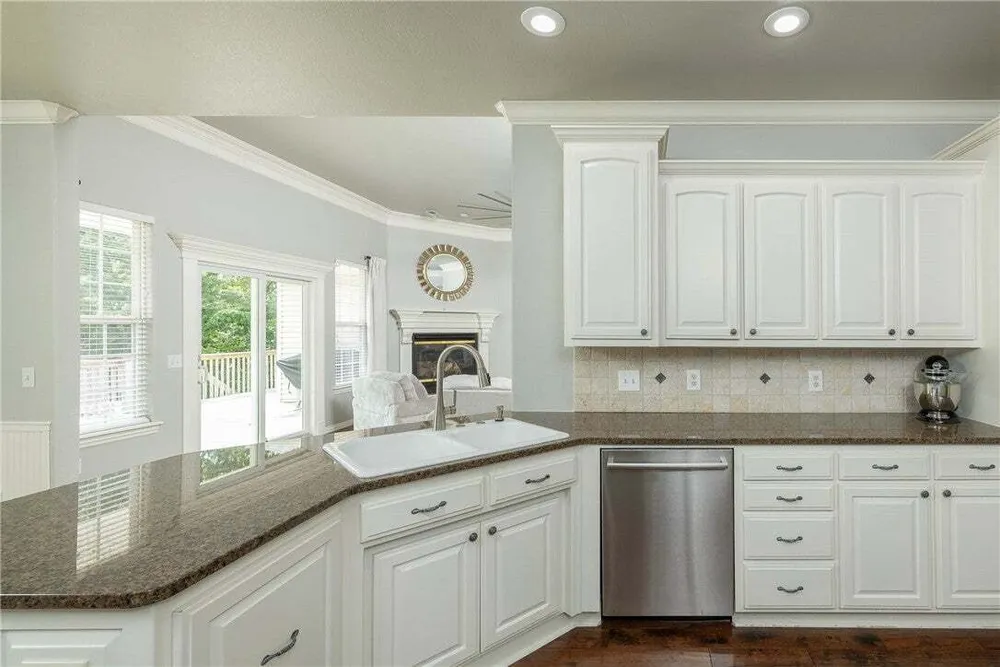 7 Stratfield Ln, Bella Vista, AR 72714