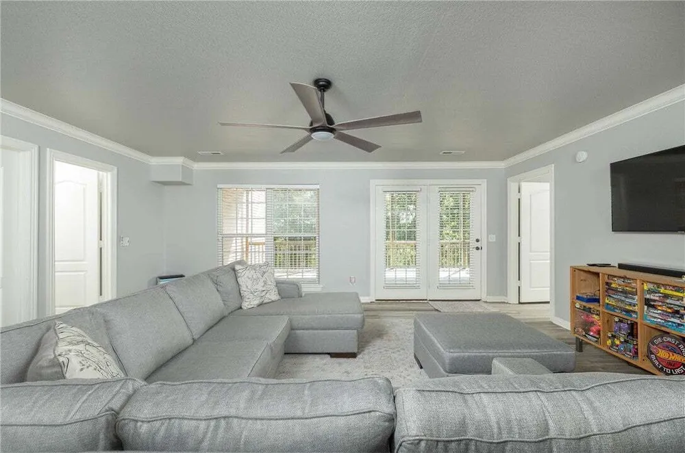 7 Stratfield Ln, Bella Vista, AR 72714